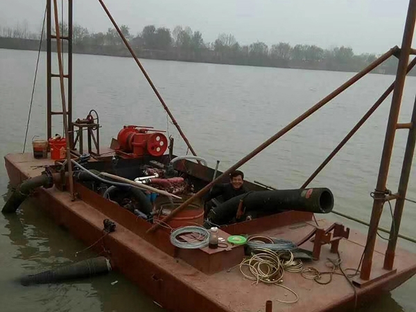 抽沙船